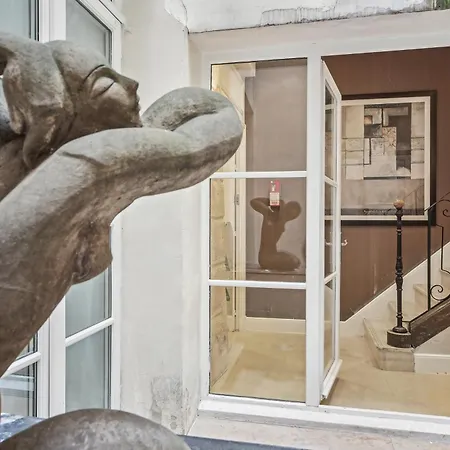 维克多利尔剧院酒店 酒店