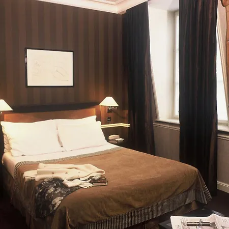 维克多利尔剧院酒店