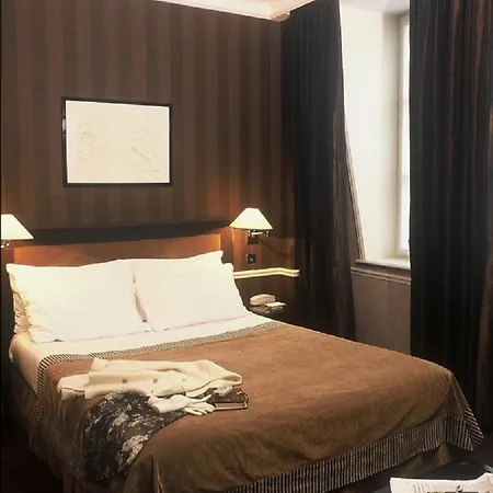Hotell Victoires Opera 4*