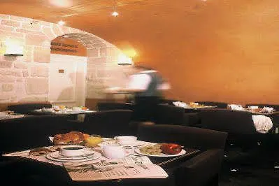 维克多利尔剧院酒店 4*