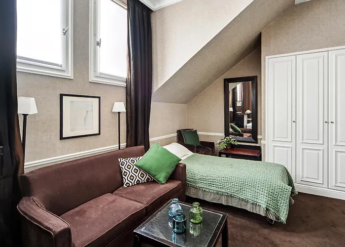 Отель Victoires Opera