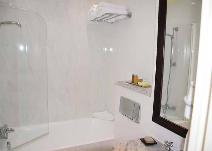 Отель Victoires Opera 4*