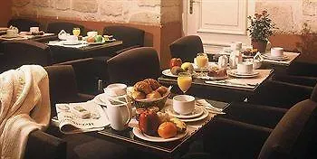 Отель Victoires Opera 4*