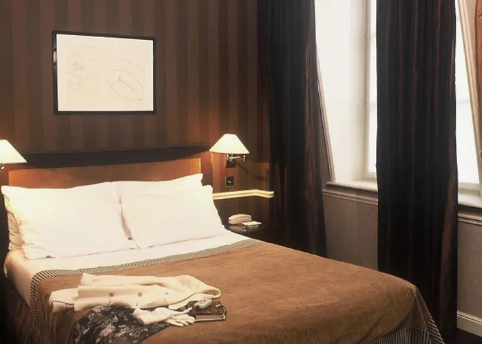 维克多利尔剧院酒店